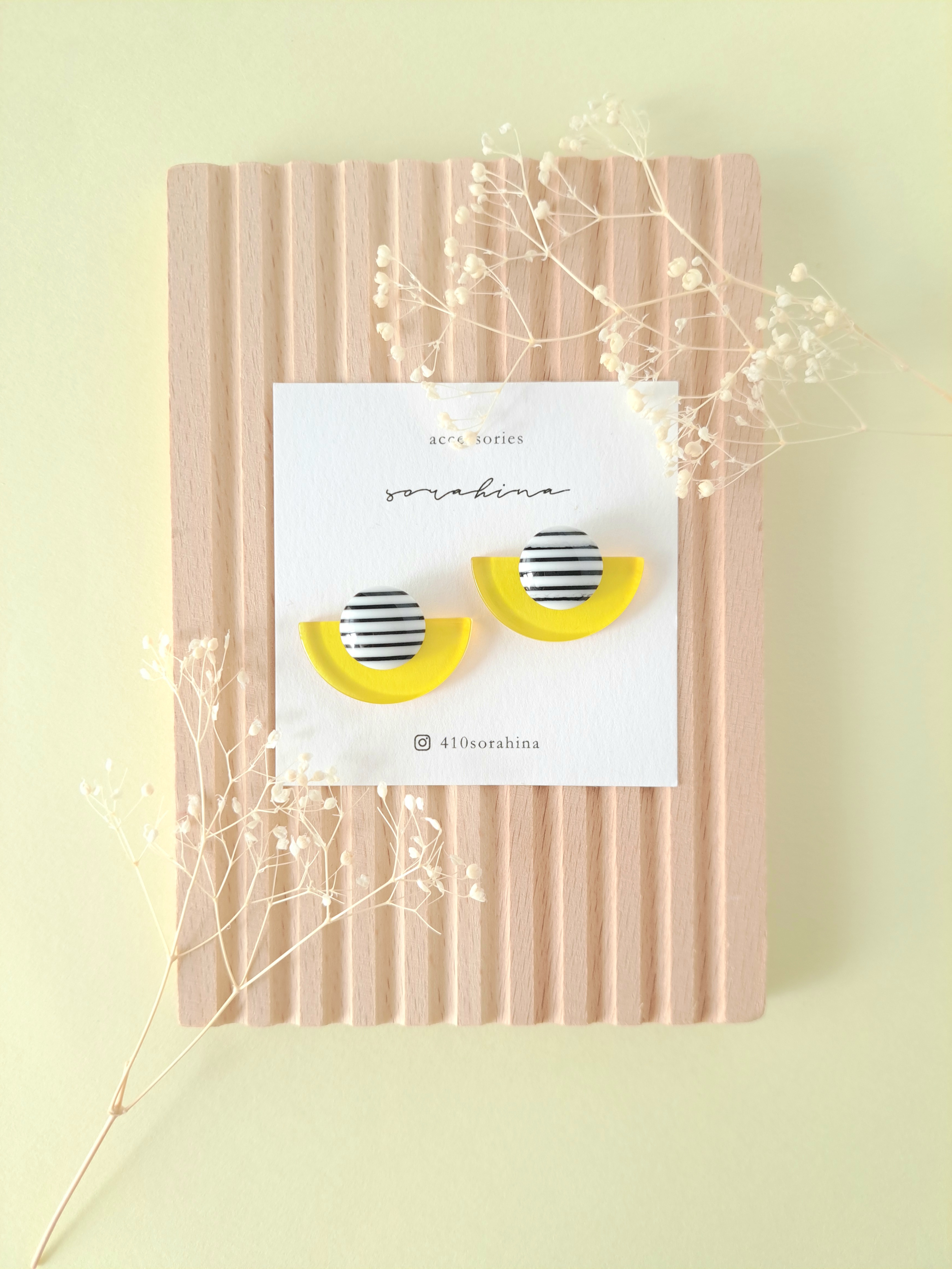★c　"心動かすアクセサリー…"　春　夏　レトロ×クリアイエロー　ピアス／イヤリングe