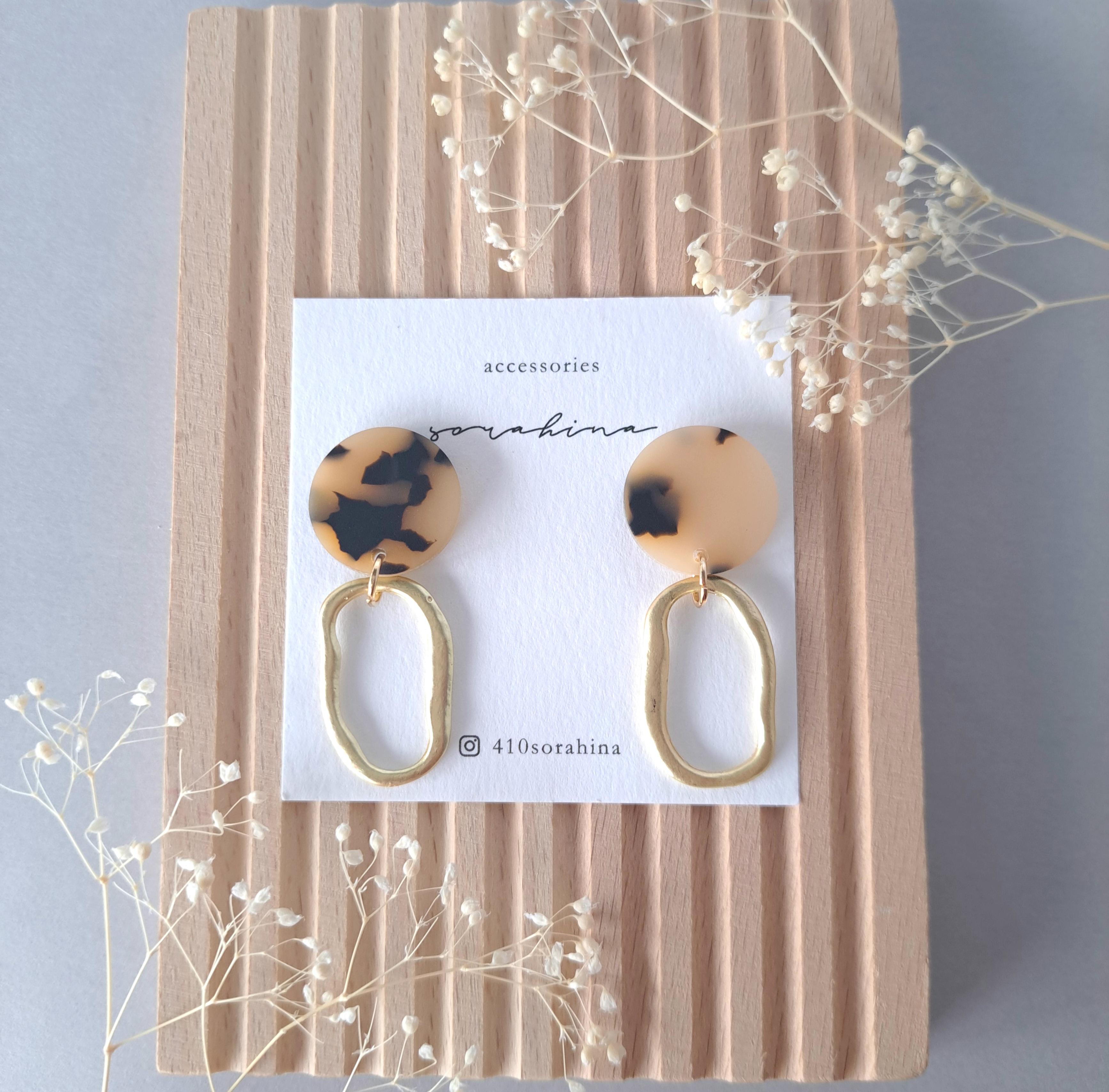 ★c "大人の雰囲気で…" 秋 冬 大ぶり ゴールド モードピアス/イヤリングe1枚目の画像